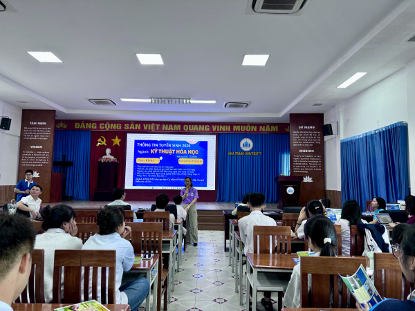 Hoạt động tư vấn tuyển sinh trong tháng 3/2026