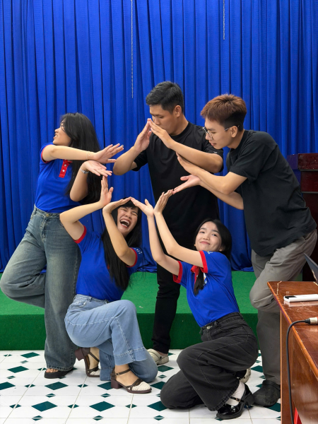 Buổi sinh hoạt ra mắt CLB Kỹ thuật Hóa học & Môi trường