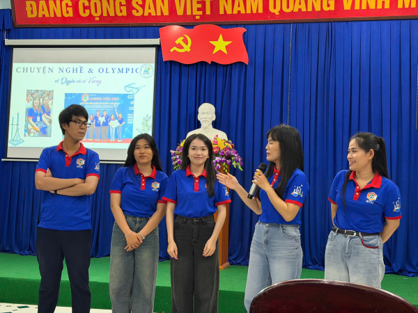 Buổi sinh hoạt ra mắt CLB Kỹ thuật Hóa học & Môi trường