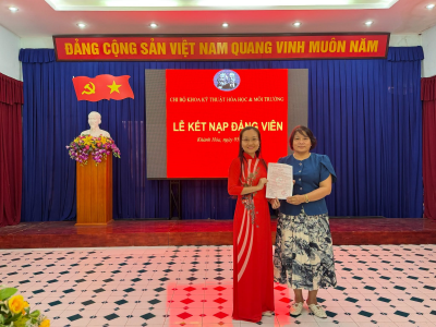 LỄ KẾT NẠP ĐẢNG VIÊN MỚI